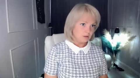 emmmam online show from September 13, 9:09 am