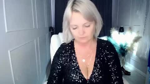 emmmam online show from March 27, 10:15 am