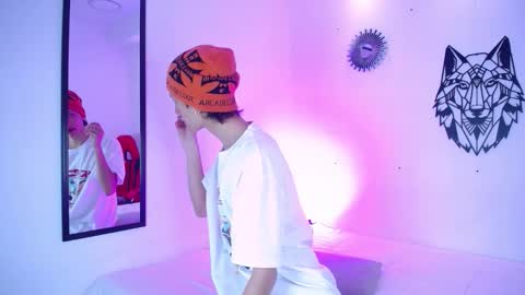 Snapshot of emmo_boy chatting on January 15, 12:43 pm SERGIO online show from January 15, 12:43 pm