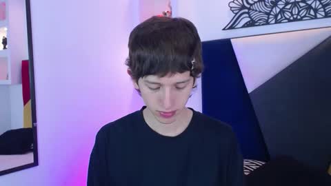 Snapshot of emmo_boy chatting on February 3, 8:14 pm SERGIO online show from February 3, 8:14 pm