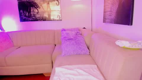 Emmy Heart online show from February 14, 4:20 am