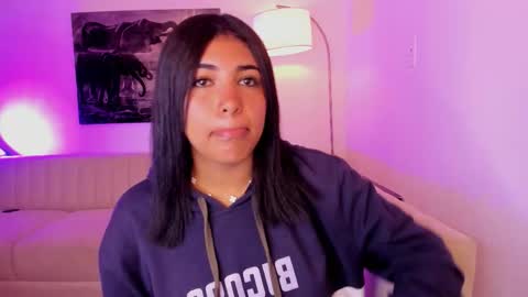 Emmy Heart online show from March 1, 3:41 am