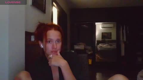 Snapshot of emmylies chatting on May 17, 1:18 pm Emmymy favourite tips100035122212377pvt open online show from May 17, 1:18 pm