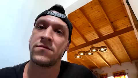 Snapshot of emoladyboy chatting on November 6, 1:12 pm EMO online show from November 6, 1:12 pm