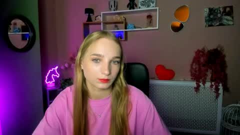 Snapshot of emori_maxon chatting on May 11, 5:57 am Emori online show from May 11, 5:57 am