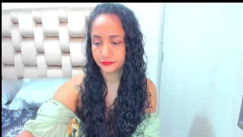 emperatriztapia online show from March 1, 9:39 pm