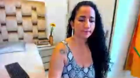 emperatriztapia online show from July 8, 9:30 pm