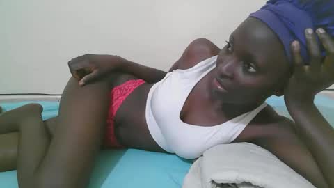 Snapshot of empress_ivy1 chatting on April 13, 6:13 pm empress_ivy1 online show from April 13, 6:13 pm