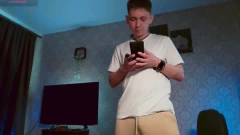 Snapshot of emveeboy96 chatting on May 21, 8:10 am emveeboy96 online show from May 21, 8:10 am