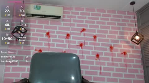 Snapshot of emy_0 chatting on February 20, 8:25 pm Emy online show from February 20, 8:25 pm