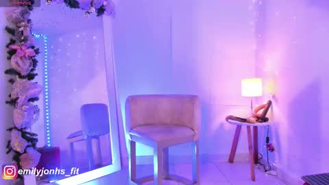 EMYLY  online show from November 29, 11:19 pm