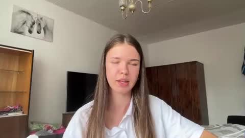 Snapshot of enagodin chatting on August 5, 6:38 am enagodin online show from August 5, 6:38 am