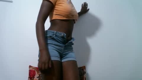 Vee online show from February 8, 1:58 pm