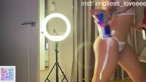 Mia online show from February 16, 2:07 am