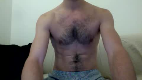 Snapshot of endymioon chatting on April 14, 12:11 pm endymioon online show from April 14, 12:11 pm