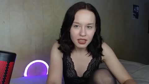 Missis And Mister Fox online show from December 21, 3:30 pm