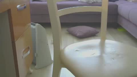 engin_83 online show from November 8, 7:30 am