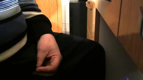 engin_83 online show from April 5, 12:08 am