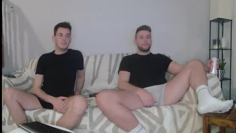 Snapshot of englishladxxx chatting on December 18, 10:57 pm Englishladxxx online show from December 18, 10:57 pm