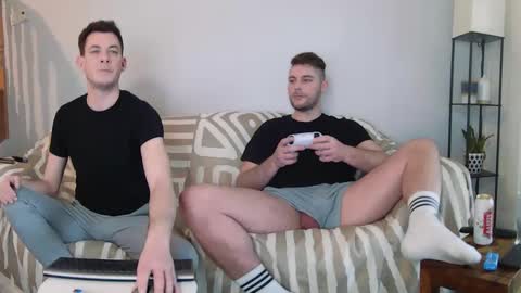 Snapshot of englishladxxx chatting on February 28, 3:59 pm Englishladxxx online show from February 28, 3:59 pm