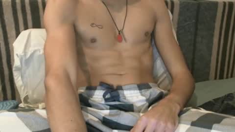 eniam online show from December 3, 6:28 pm