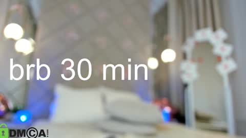 Snapshot of enigmatic_ella chatting on March 2, 5:08 am Ella online show from March 2, 5:08 am