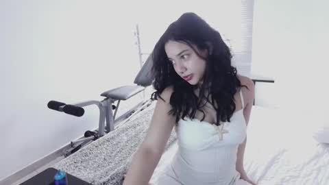 Snapshot of enmaverhoeven chatting on March 15, 2:01 pm EmmaVerhoeven online show from March 15, 2:01 pm