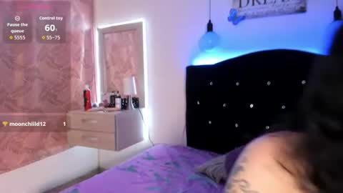 Snapshot of enola_holmess chatting on August 7, 10:34 pm Enola online show from August 7, 10:34 pm
