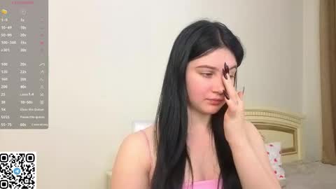 Snapshot of enricaelis chatting on March 1, 8:11 pm Sani online show from March 1, 8:11 pm