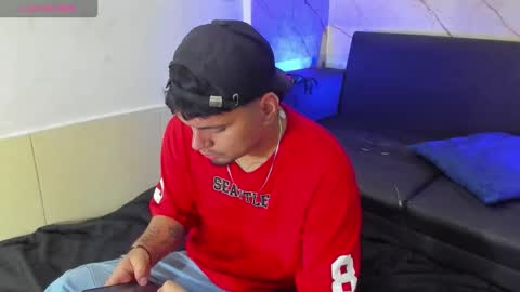 Snapshot of enrique_villa23 chatting on September 29, 12:43 pm enrique online show from September 29, 12:43 pm