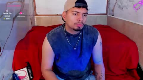 Snapshot of enrique_villa23 chatting on October 18, 12:28 pm enrique online show from October 18, 12:28 pm