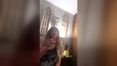 Snapshot of enriquemas_007 chatting on June 27, 10:04 pm Newbies online show from June 27, 10:04 pm