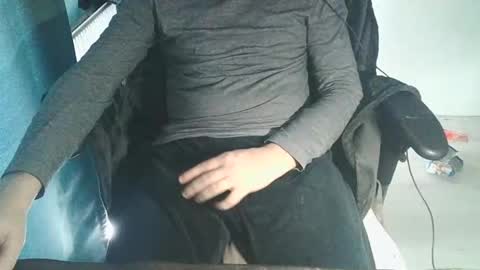 Snapshot of enriquexxx21xxx chatting on April 10, 10:20 am enriquexxx21xxx online show from April 10, 10:20 am