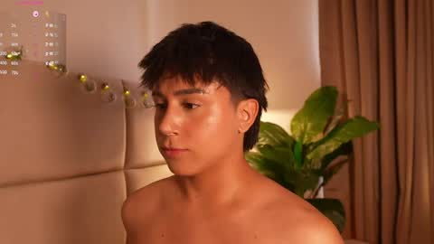 Snapshot of enyollbloss chatting on May 3, 7:31 pm Call me Sweet online show from May 3, 7:31 pm