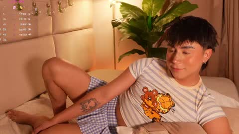Snapshot of enyollbloss chatting on July 9, 7:29 pm Call me Sweet online show from July 9, 7:29 pm