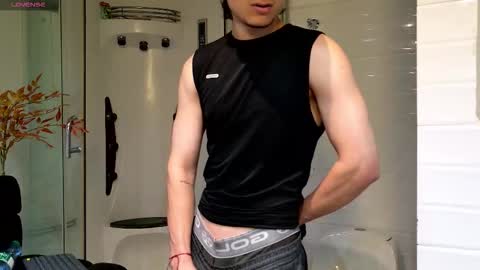 enzo_steel online show from March 14, 11:10 pm