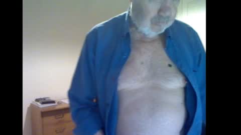 erasmus_d online show from February 9, 5:39 pm