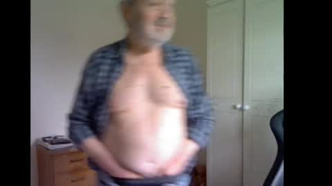 erasmus_d online show from April 14, 5:08 pm