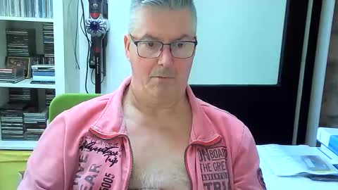 ErBee62 online show from February 27, 10:26 am