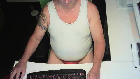 Snapshot of erbee62 chatting on July 6, 10:01 pm ErBee62 online show from July 6, 10:01 pm