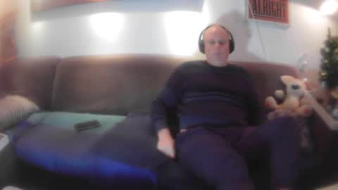 Eric online show from December 31, 7:51 pm