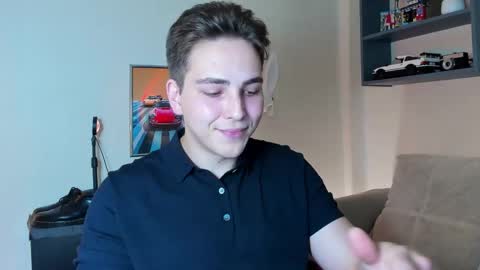 Snapshot of eric_ether chatting on September 25, 10:02 pm Eric online show from September 25, 10:02 pm