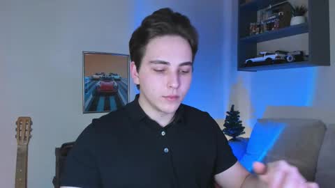 Snapshot of eric_ether chatting on December 14, 7:07 pm Eric online show from December 14, 7:07 pm