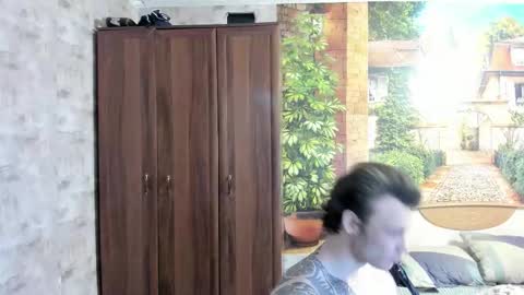 Eric online show from December 4, 12:53 am