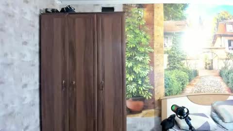 Eric online show from December 20, 12:56 pm