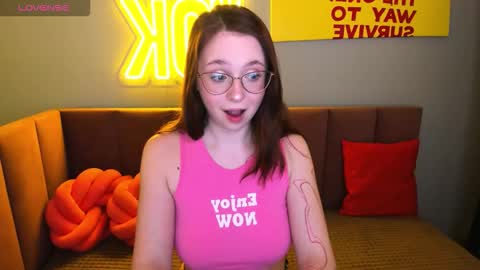 Erica 3 online show from January 17, 1:32 am