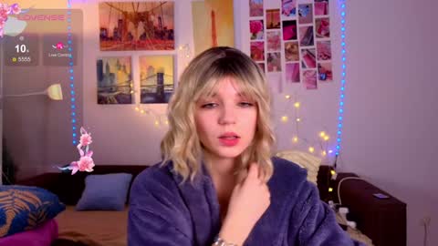 Snapshot of erica_winterr chatting on January 14, 7:06 am Erica Winterr online show from January 14, 7:06 am