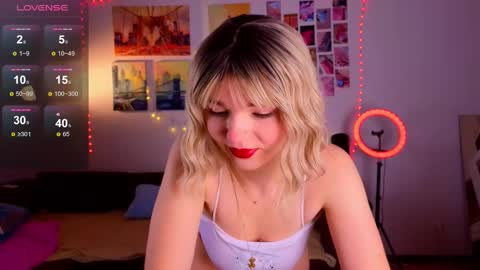 Snapshot of erica_winterr chatting on February 6, 5:03 am Erica Winterr online show from February 6, 5:03 am