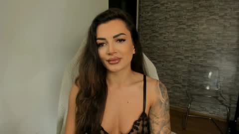 Snapshot of erica_xoo chatting on June 8, 5:08 am Riaaa online show from June 8, 5:08 am
