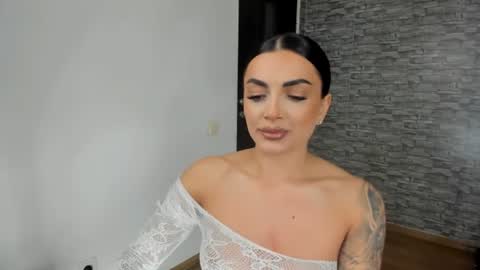 Snapshot of erica_xoo chatting on June 19, 6:45 pm Riaaa online show from June 19, 6:45 pm